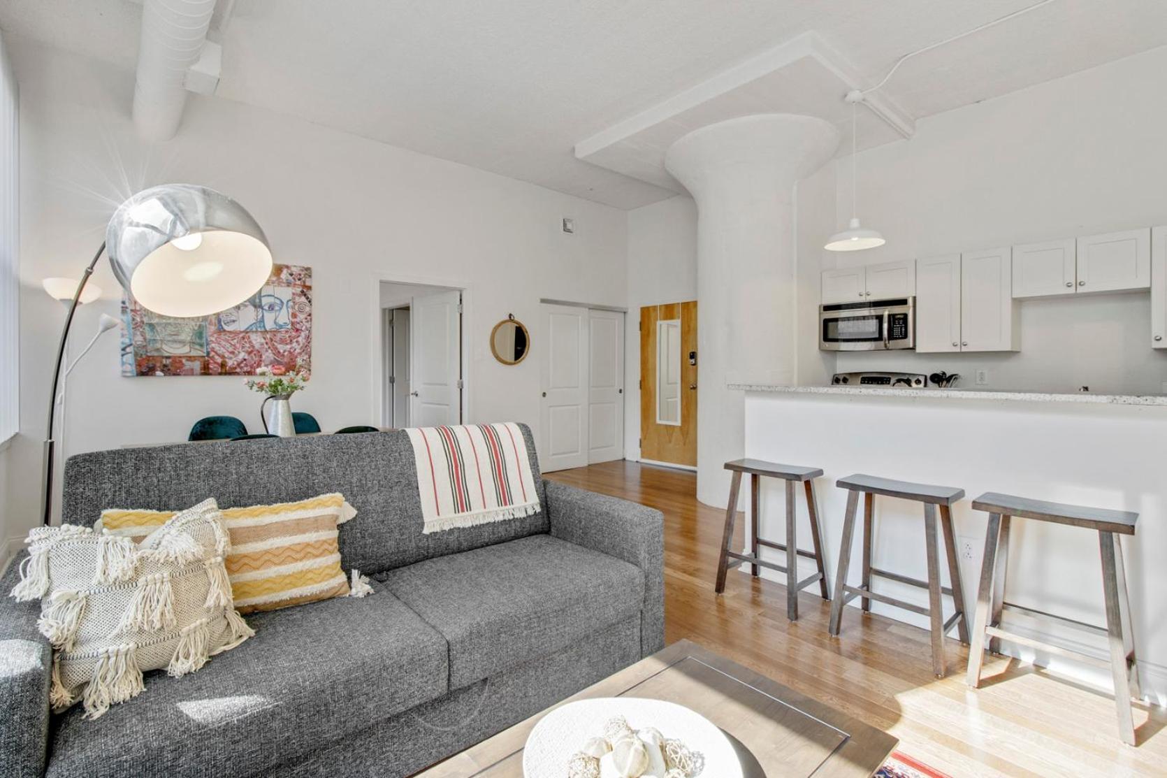 Sleeps 4! 2Br, Gym, Free Parking, Close To Major Attractions Филаделфия Екстериор снимка