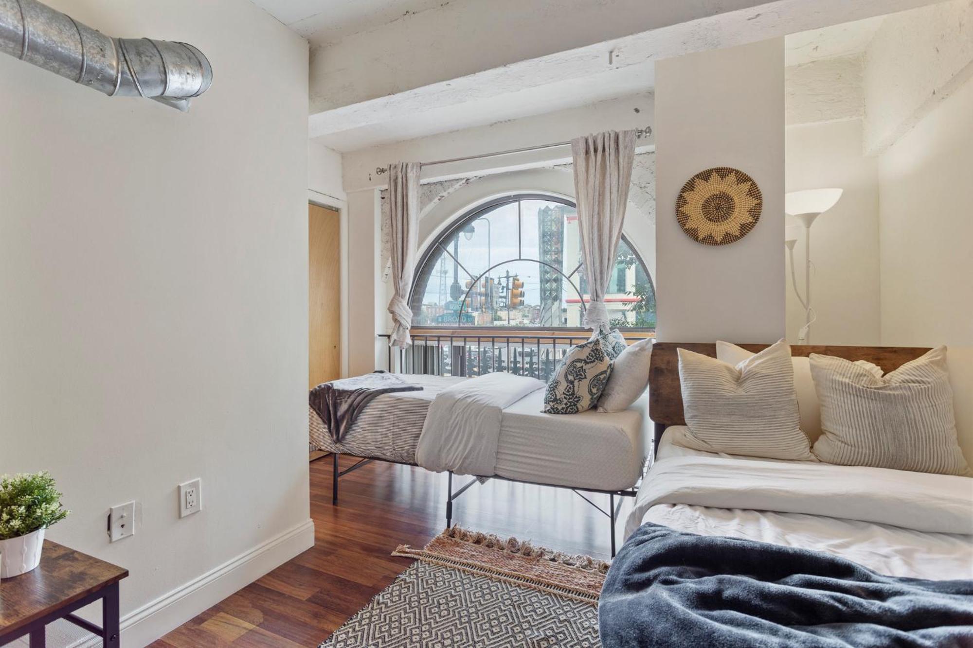 Sleeps 4! 2Br, Gym, Free Parking, Close To Major Attractions Филаделфия Екстериор снимка
